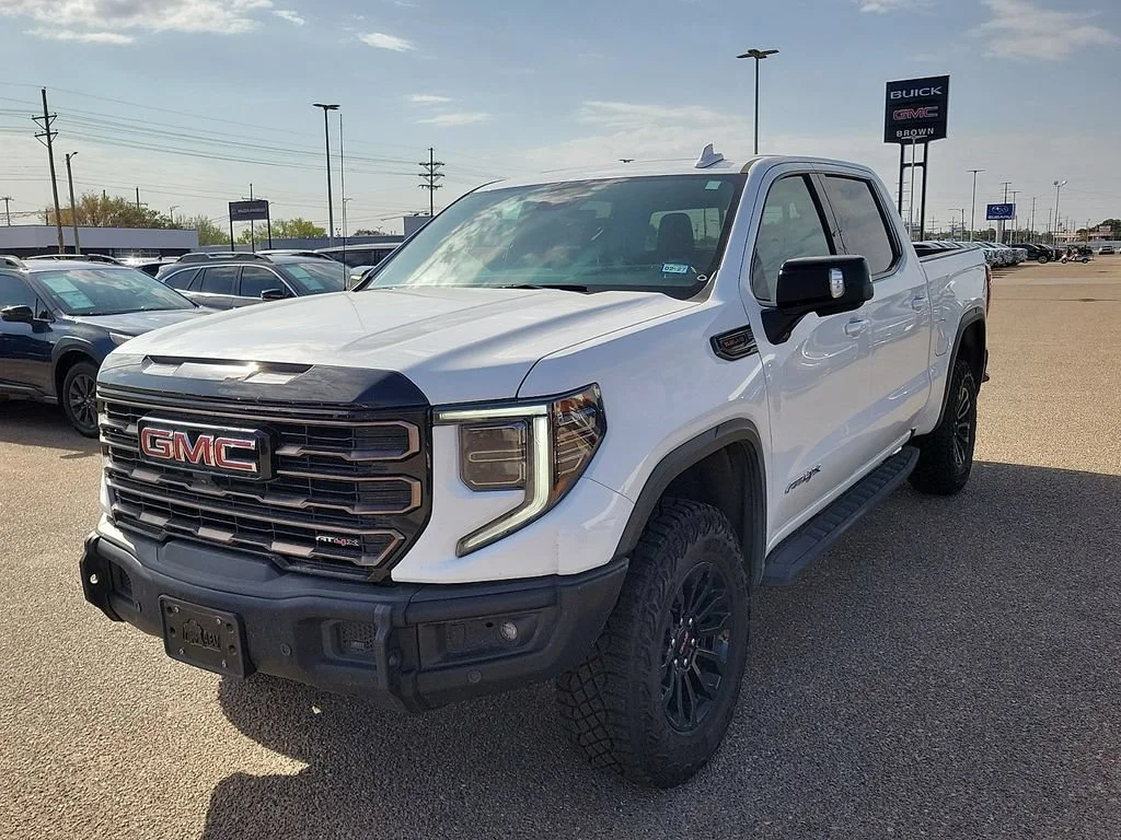 Used 2023 SUMMIT WHITE GMC AT4X image 4