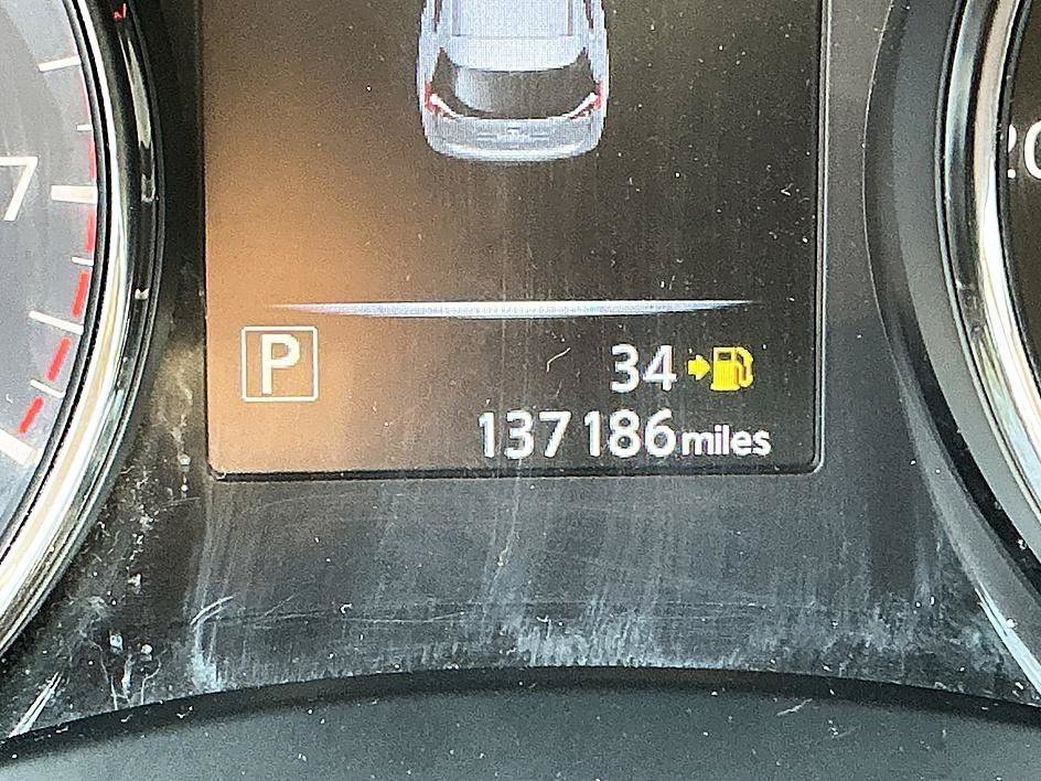 Used 2017 Magnetic Black Nissan S image 17