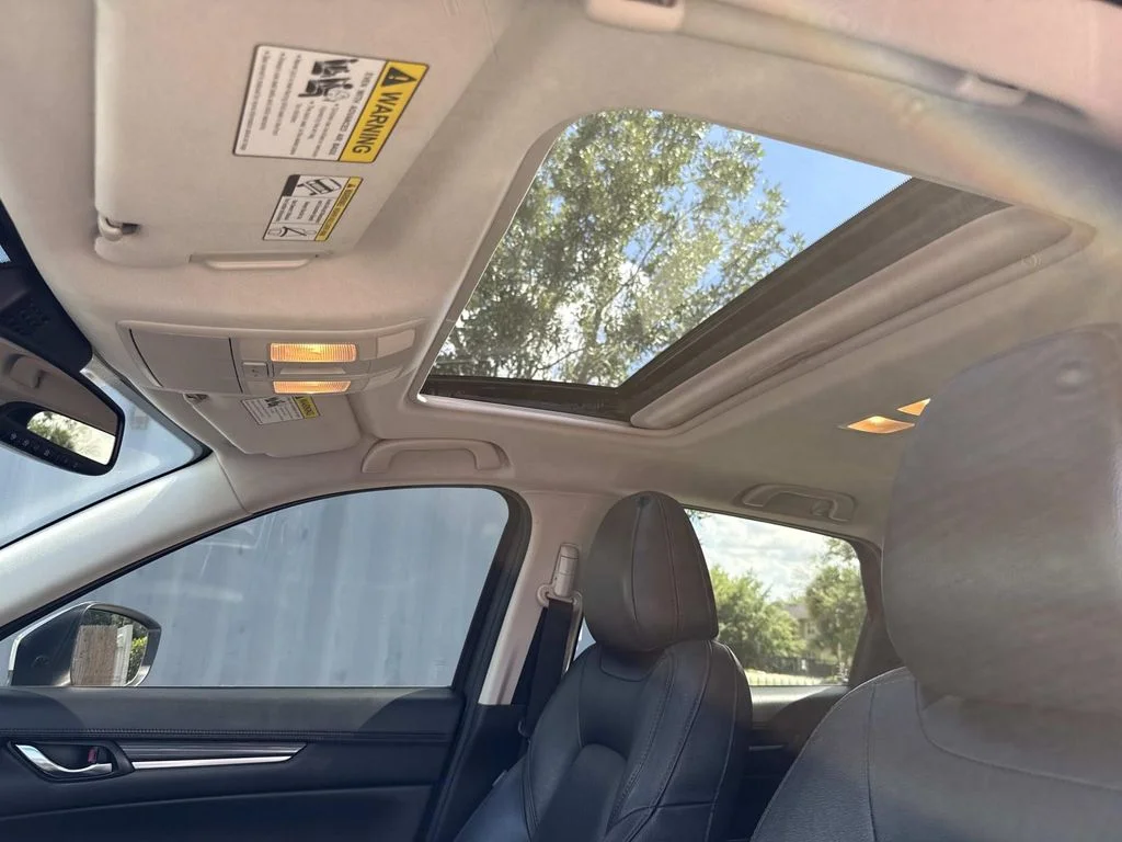 Used 2021 Silver Mazda Grand Touring image 28