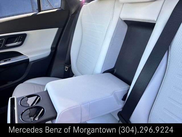 New 2026 Obsidian Black Metallic Mercedes-Benz GLC 300 image 18
