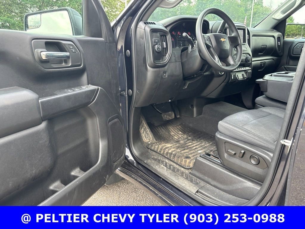 Used 2022 Dark Ash Metallic Chevrolet Custom image 11