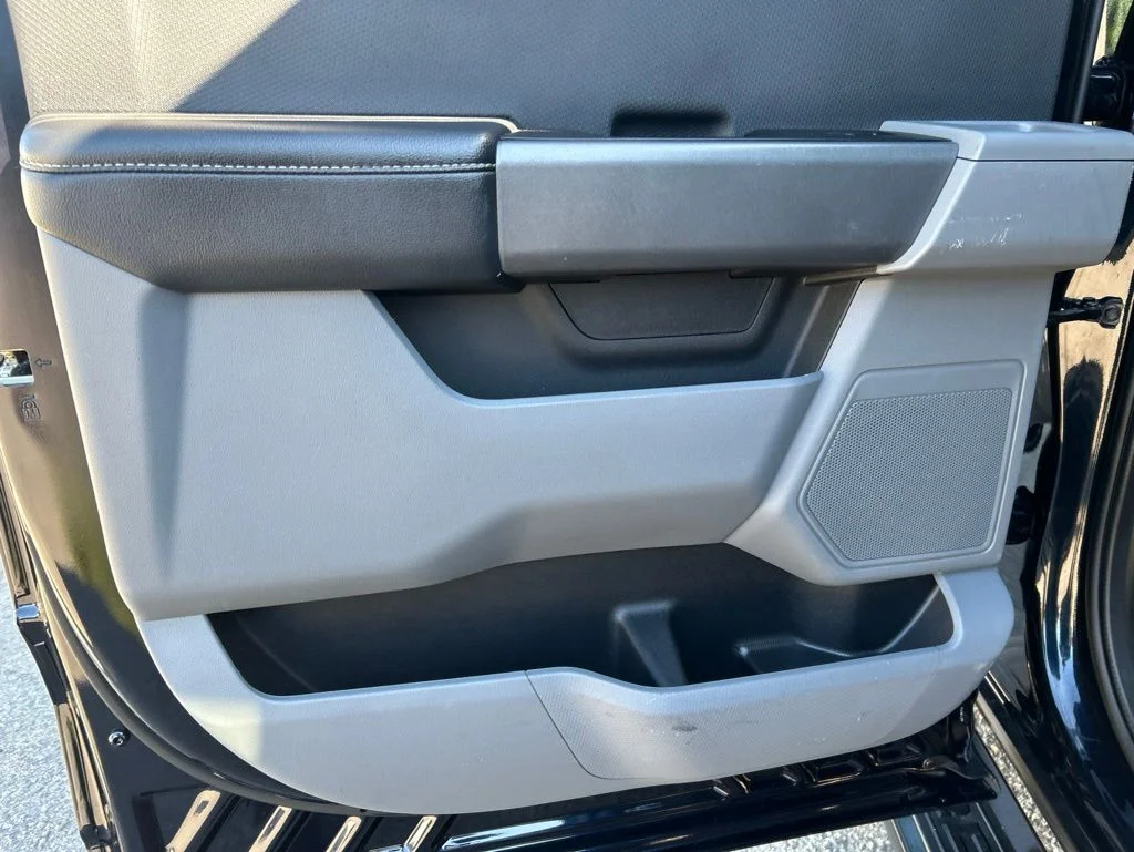 Used 2023 Blue Ford XLT image 19