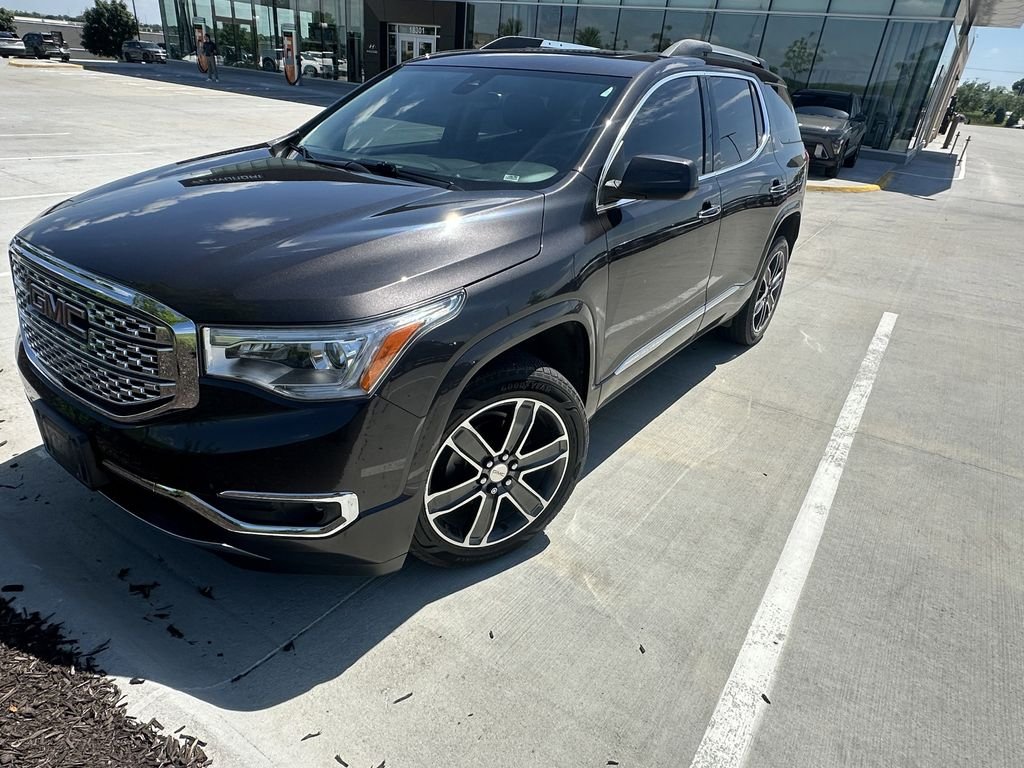 2019 GMC Acadia Denali AWD's photo