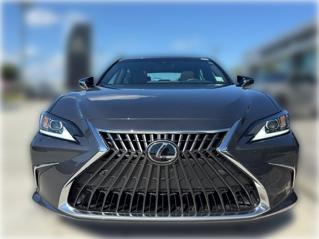 Used 2025 CLOUDBURST Lexus Base image 3