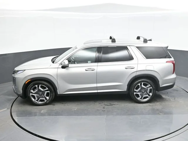 Used 2024 Silver Hyundai SEL image 12