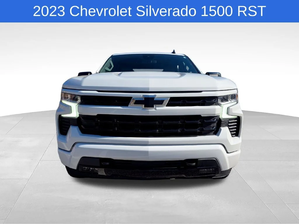 Used 2023 SUMMIT WHITE Chevrolet RST image 9