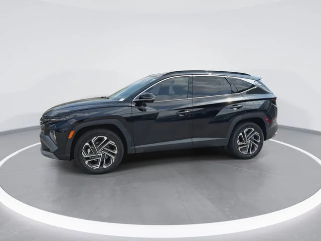 Used 2025 Black Hyundai Limited image 4