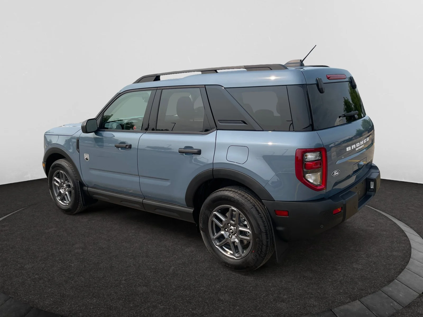 New 2026 Azure Grey Metallic Tri-Coat Ford Big Bend image 3