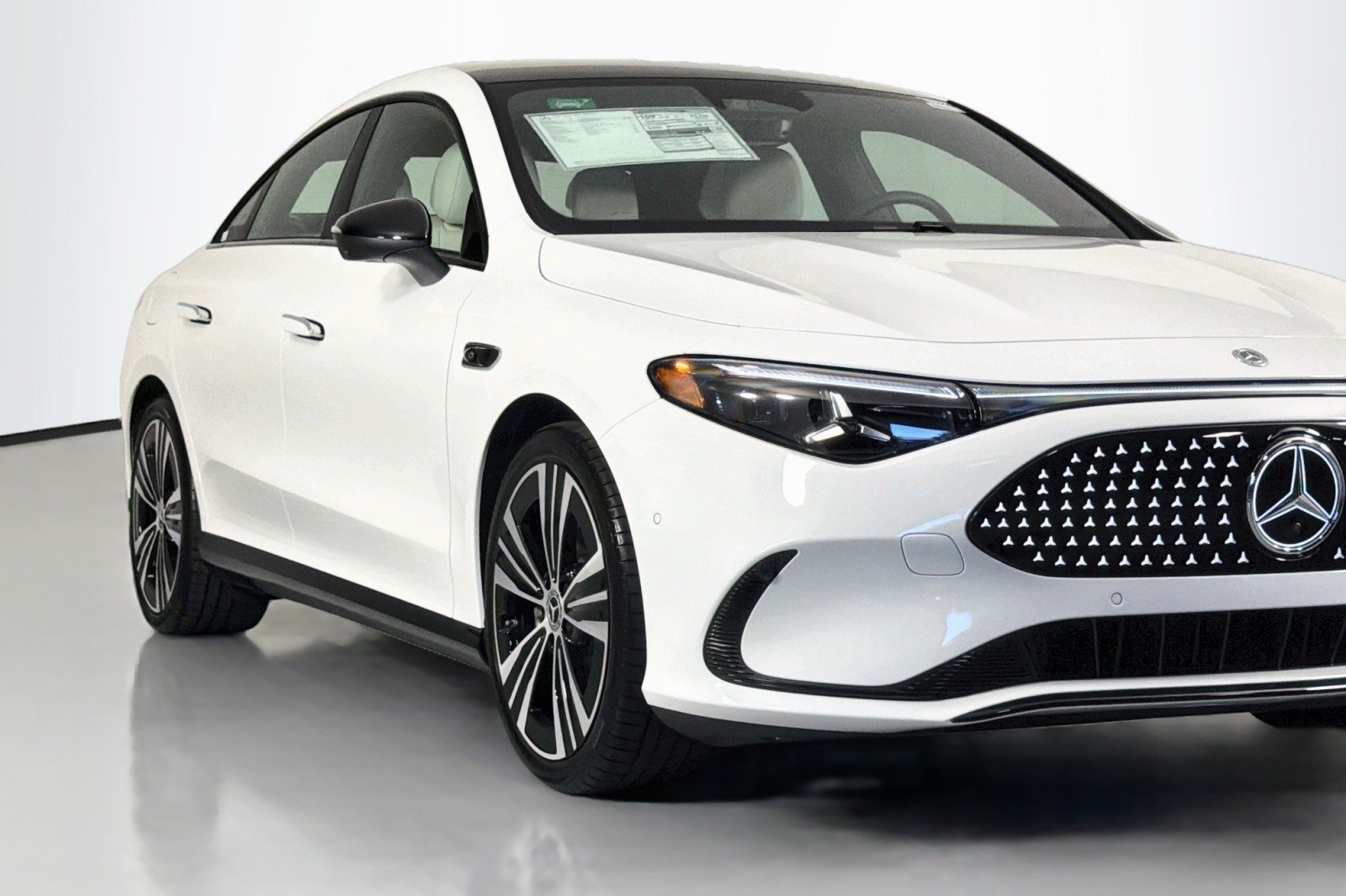 New 2027 Polar White Mercedes-Benz CLA 250+ Electric RWD image 13