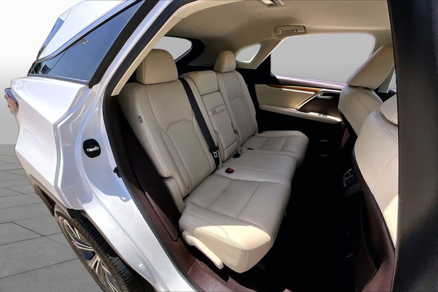 Used 2020 Eminent White Pearl Lexus  image 21