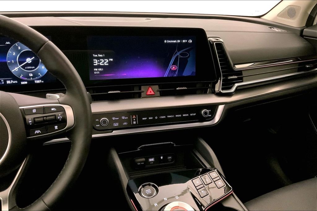 Used 2025 Snow White Pearl Kia SX-Prestige image 5