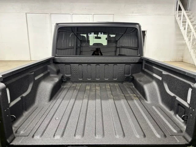 Used 2022 Green Jeep Willys image 23