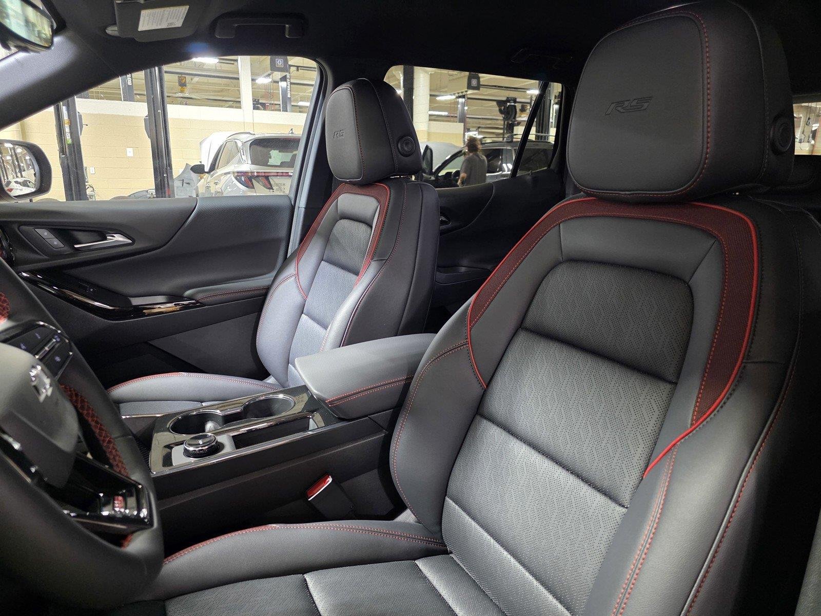 2027 Chevrolet Equinox RS - Photo 23