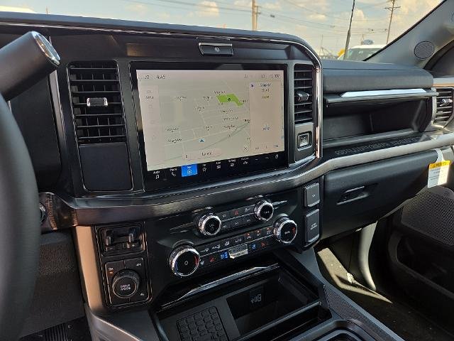 New 2026 Star White Metallic Tri-Coat Ford F-350® Lariat® image 49
