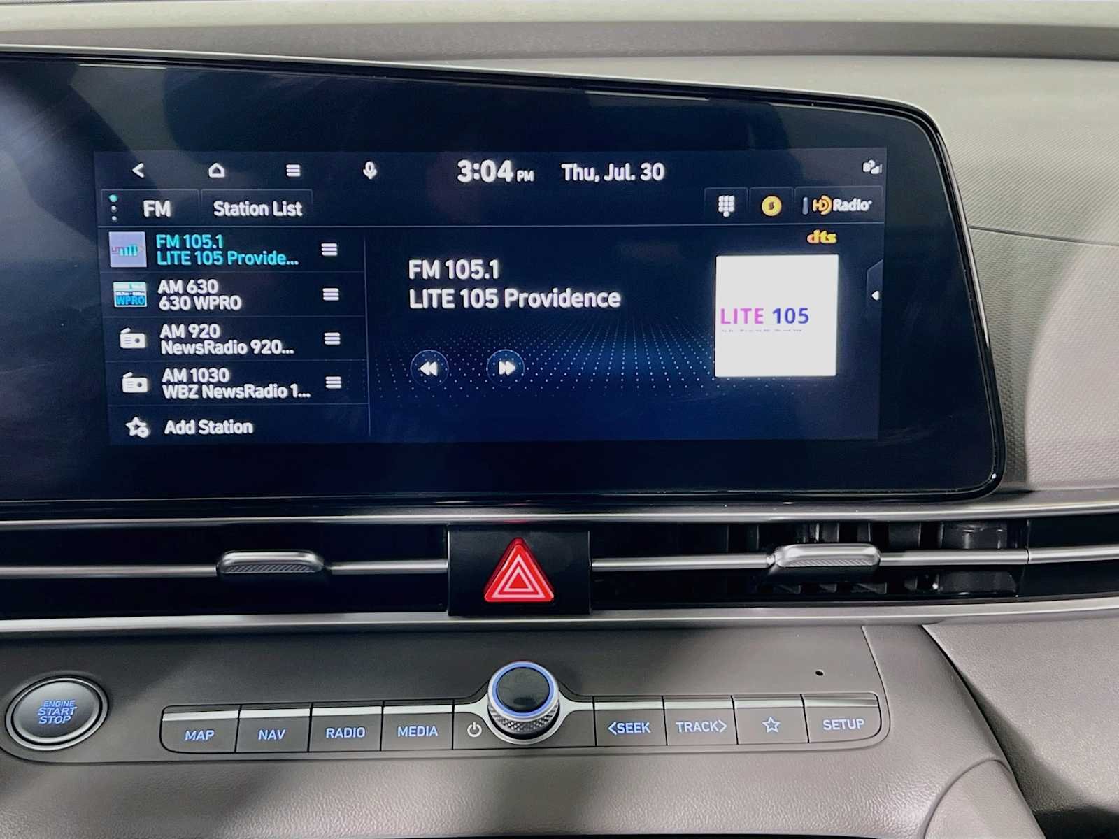 Certified Used 2023 Fluid Metal Hyundai SEL image 15