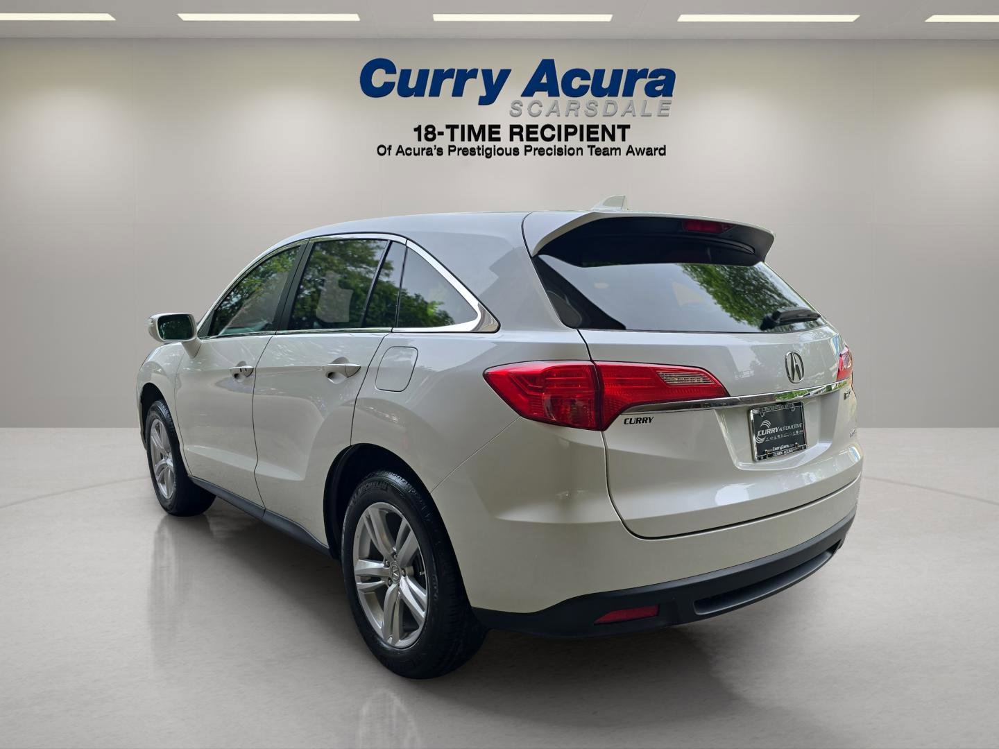 Used 2014 White Acura AWD image 3