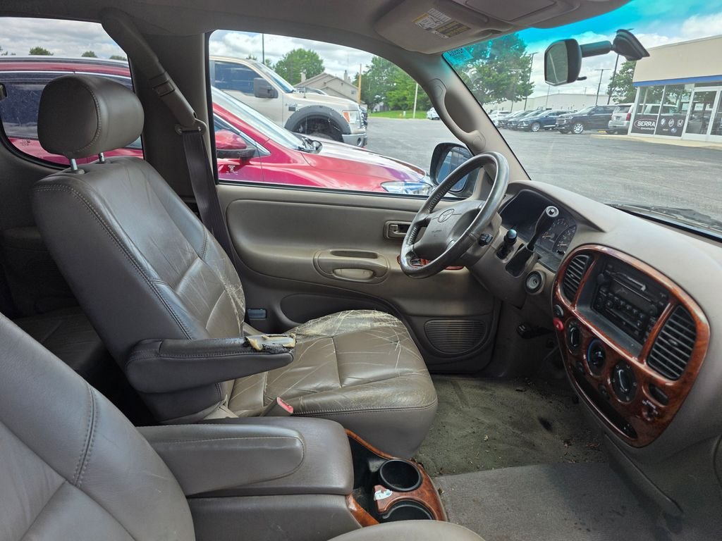Used 2000 Black Toyota Limited image 6