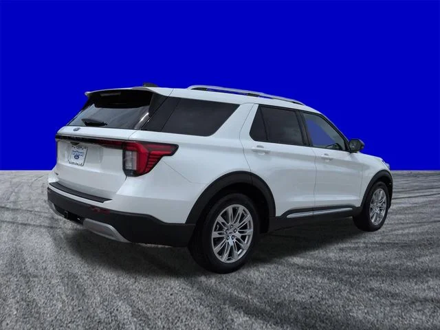 New 2026 Star White Metallic Tri-Coat Ford Platinum™ image 4