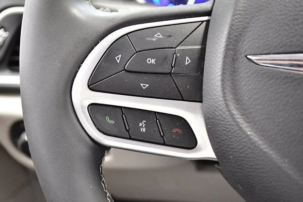 Used 2024 Black Chrysler Touring L image 17