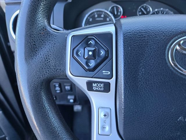 Used 2014 Black Toyota SR5 image 19