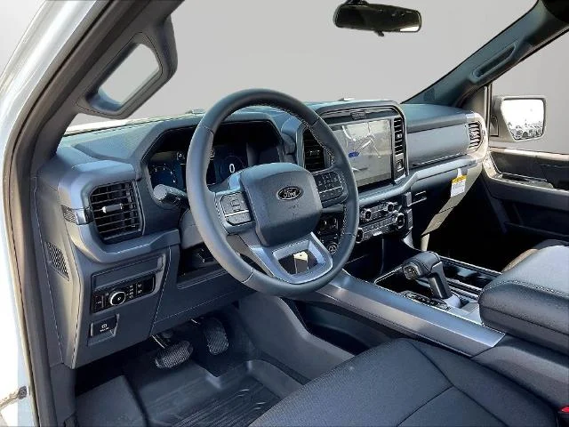New 2026 Oxford White Ford XLT image 7