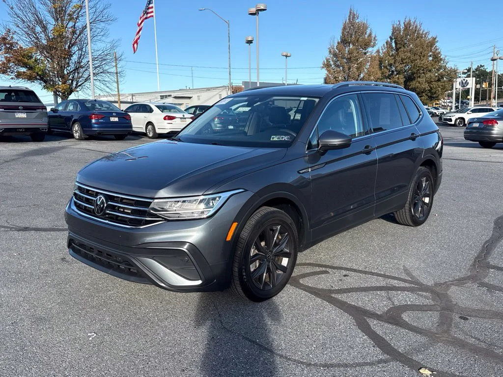 Certified Used 2024 Platinum Gray Metallic Volkswagen 2.0T SE image 9