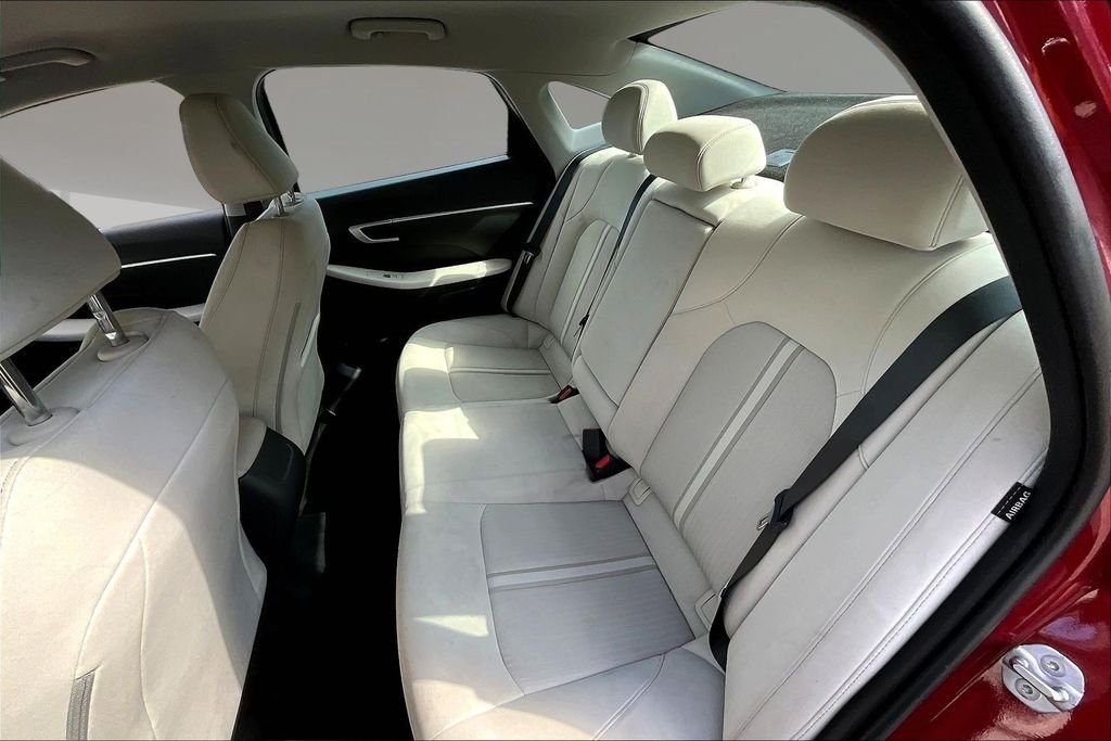 Used 2025 Ultimate red Hyundai SEL image 19