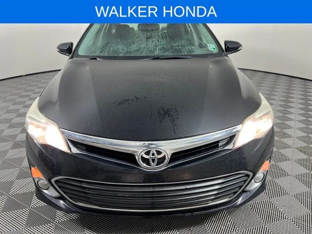 Used 2014 Black Toyota XLE Touring image 2