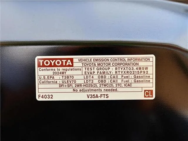 New 2024 Midnight Black Metallic Toyota SR5 (A10) 4x2 CrewMax 5.5 ft. box 145.7 in. WB image 9