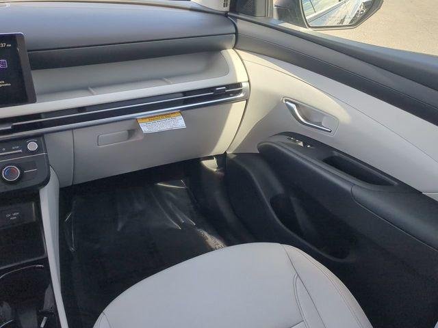 New 2025 Gray Hyundai SE FWD image 17