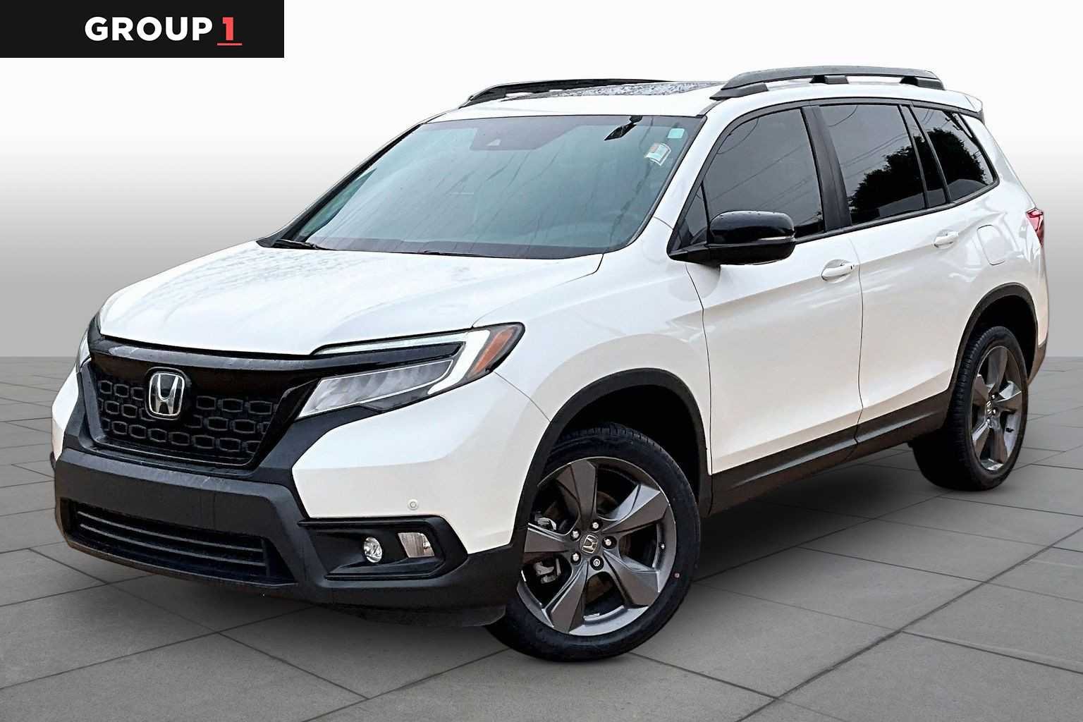 2019 Honda Passport 3.5 Touring 4WD Auto's photo