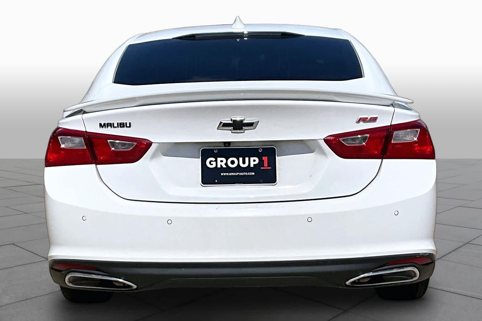 Used 2024 Summit White Chevrolet RS image 4