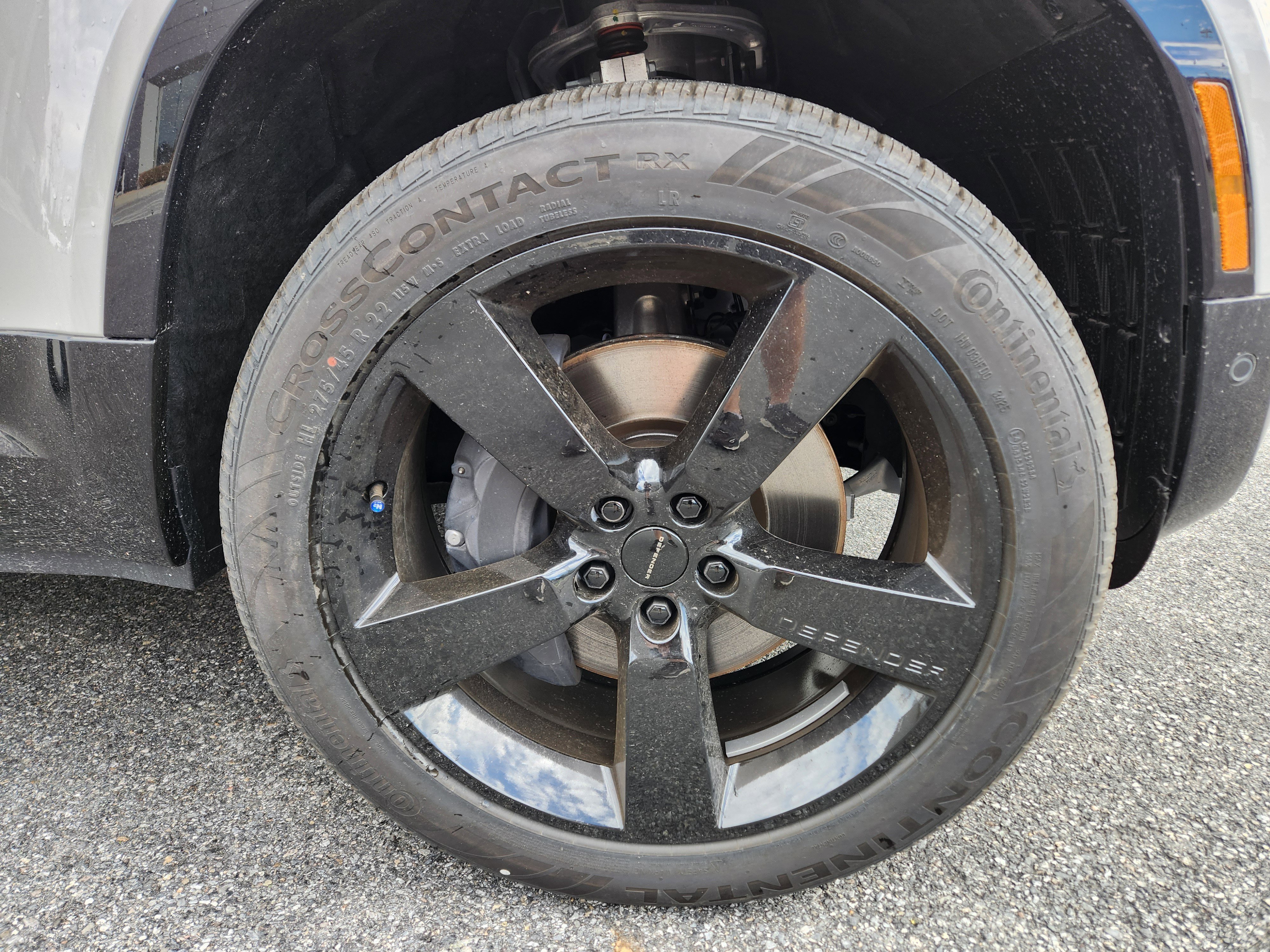 2026 Land Rover Defender X-Dynamic SE - Photo 7