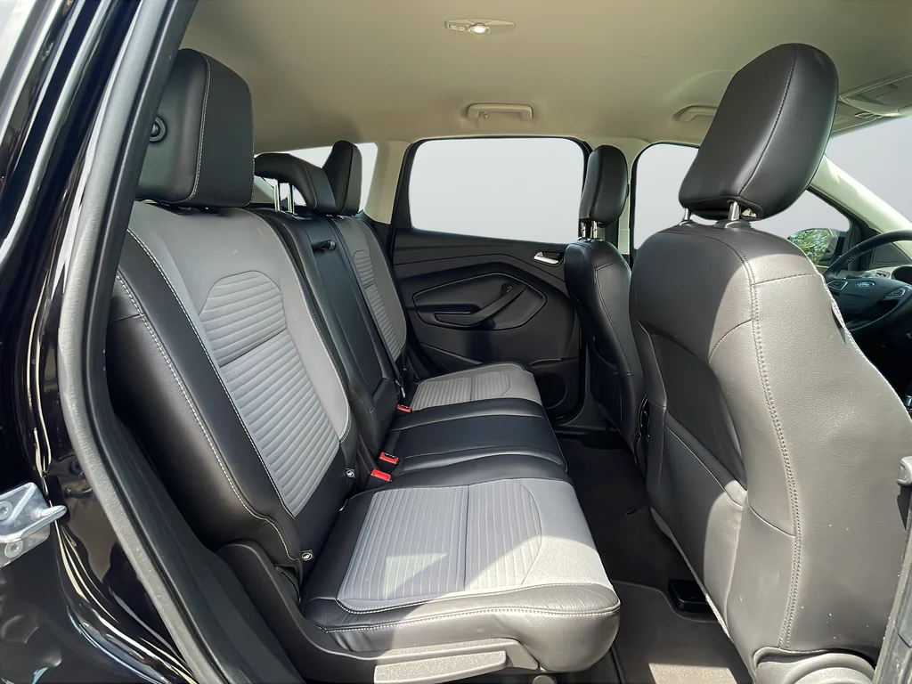 Used 2019 Black Ford SE image 14