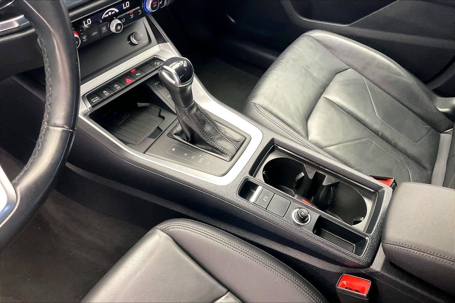 Used 2024 Arkona White Audi S line Premium image 16