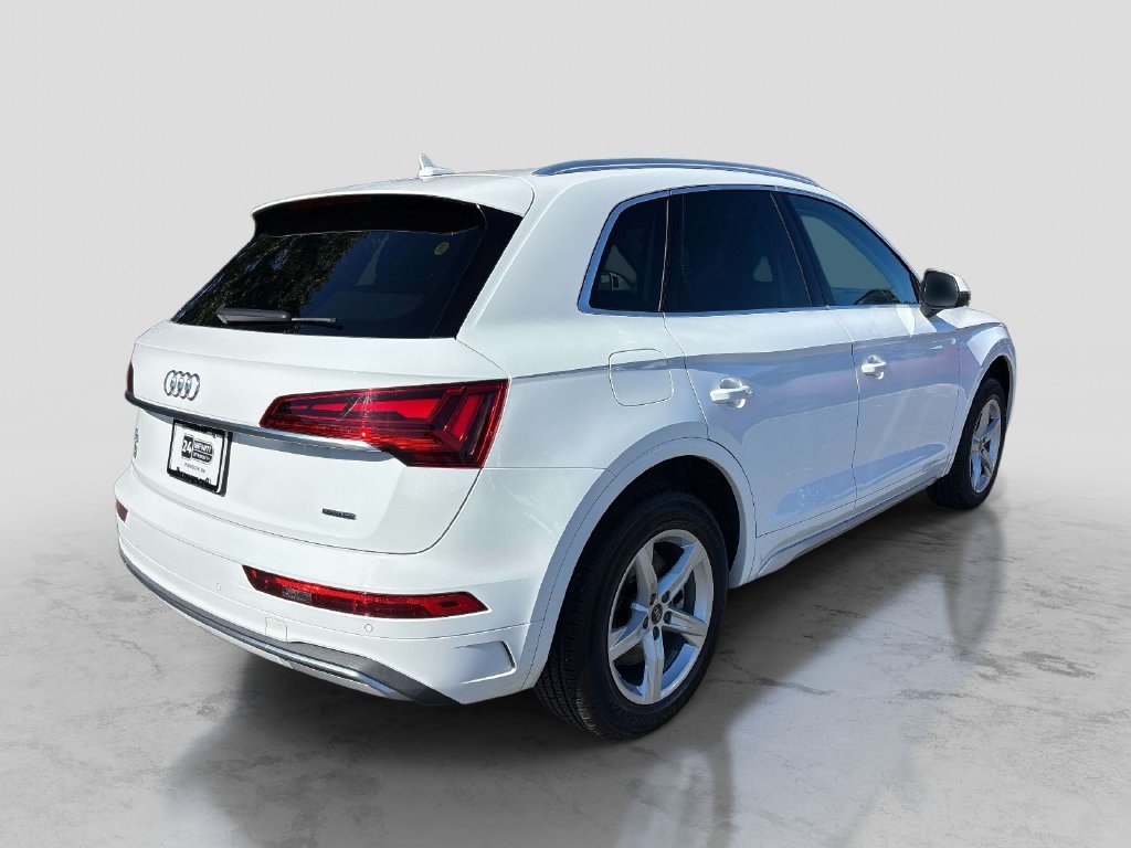 Used 2021 White Audi 45 Premium image 5