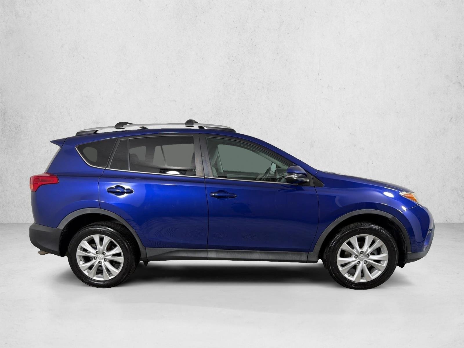 Used 2015 Blue Crush Metallic Toyota Limited image 4