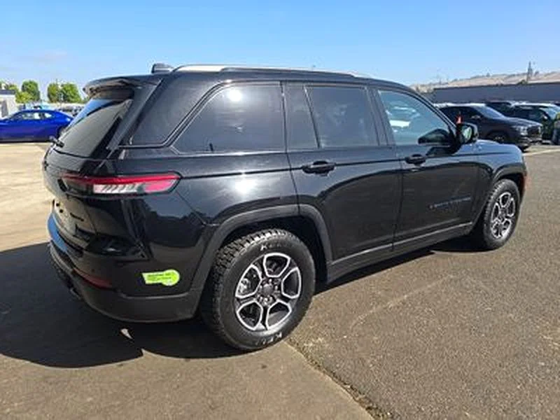 Used 2023 Black Jeep Trailhawk 4xe image 4