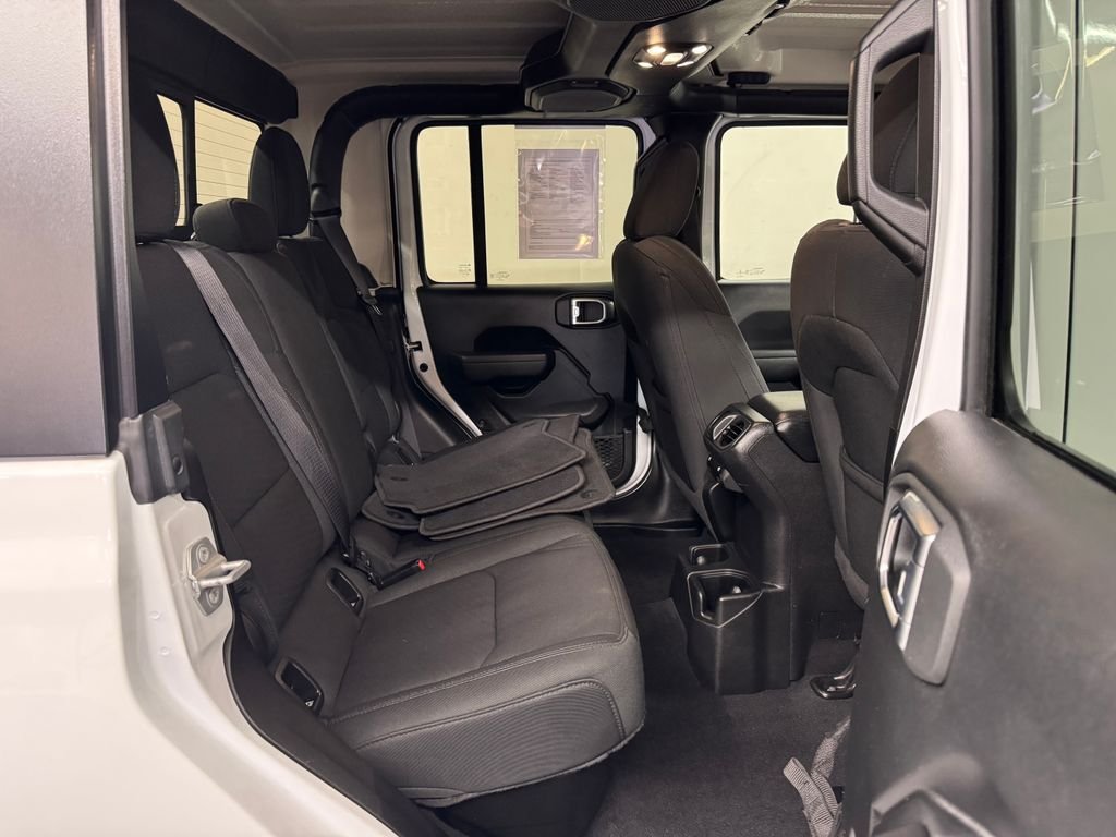 Used 2022 White Jeep Sport image 26