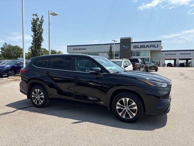2023 Toyota Highlander Hybrid XLE
