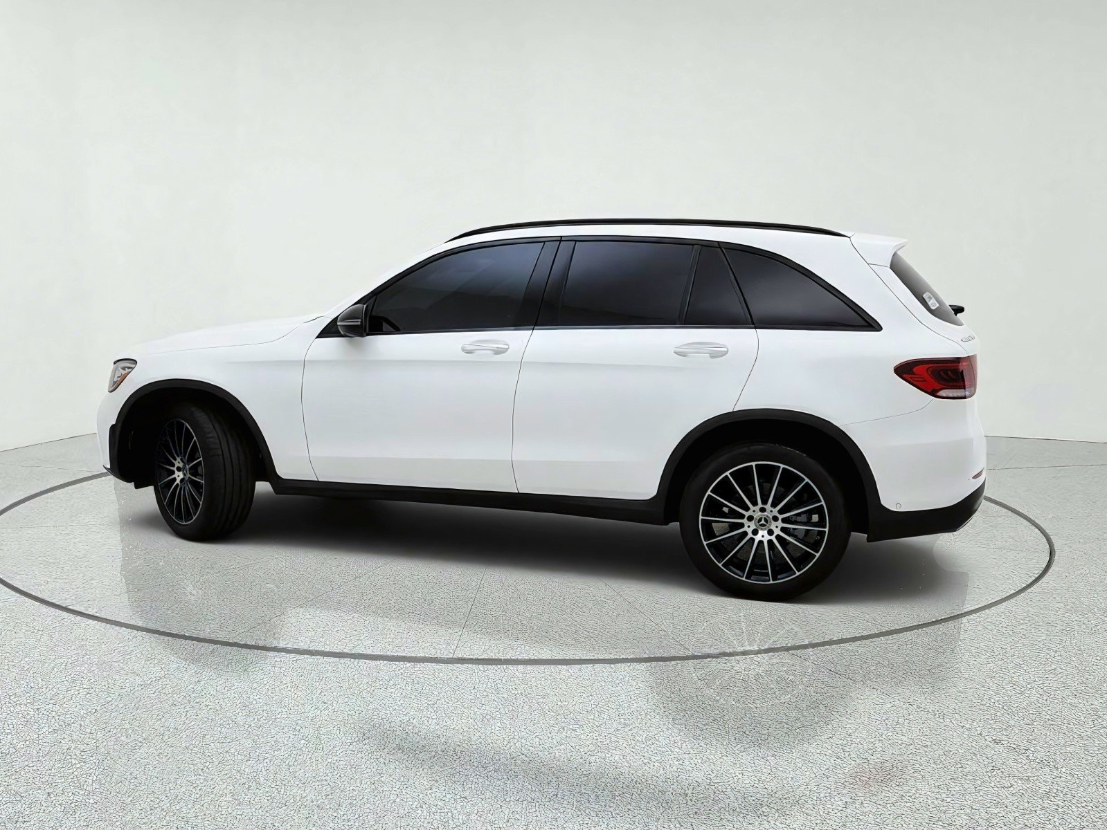 Certified Used 2022 Polar White Mercedes-Benz GLC 300 image 13
