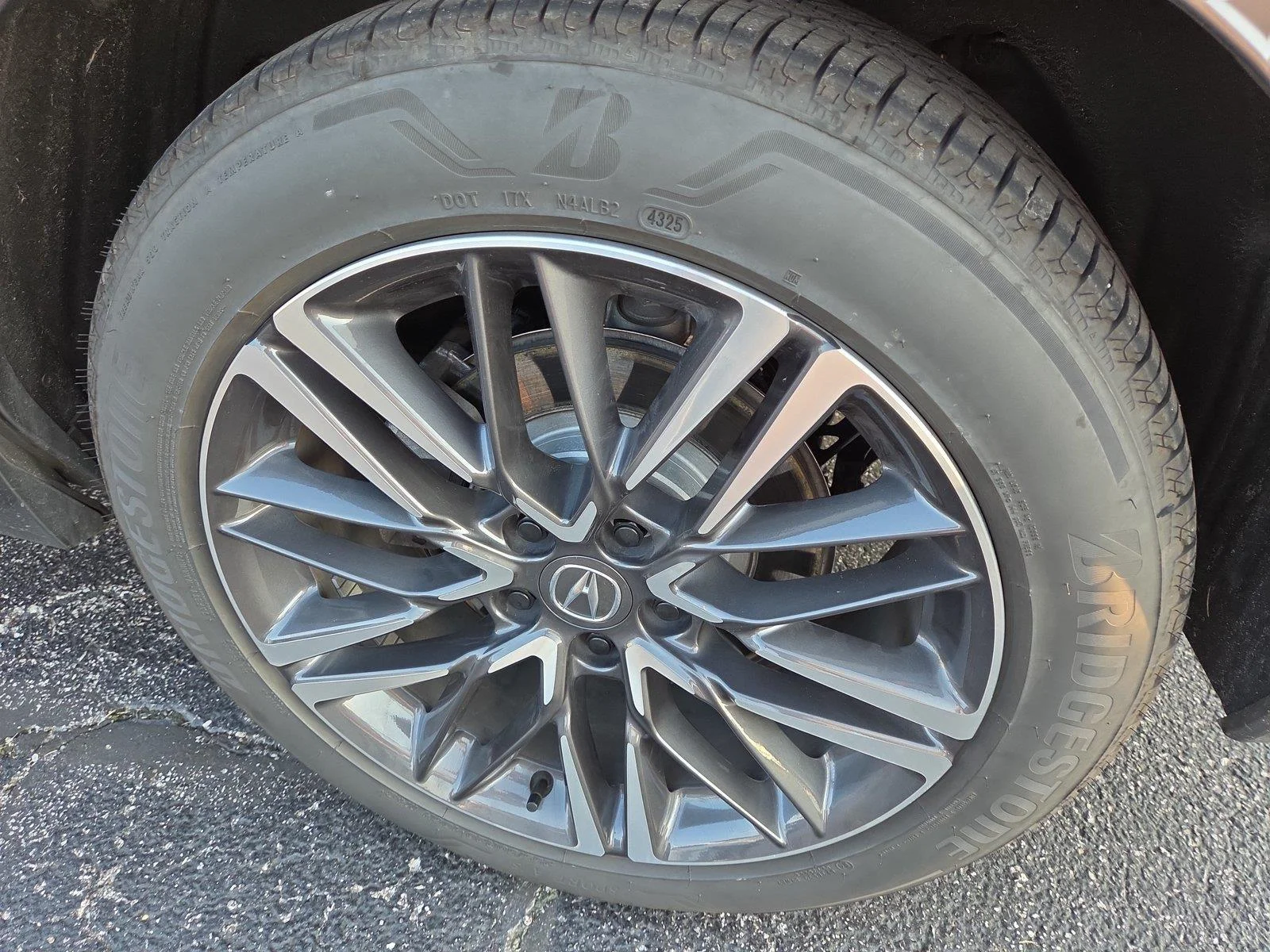 Used 2026 Liquid Carbon Metallic Acura SH-AWD with Advance Package image 26