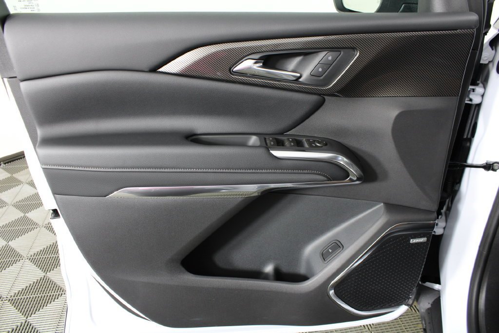 2027 Chevrolet Traverse Z71 - Photo 12