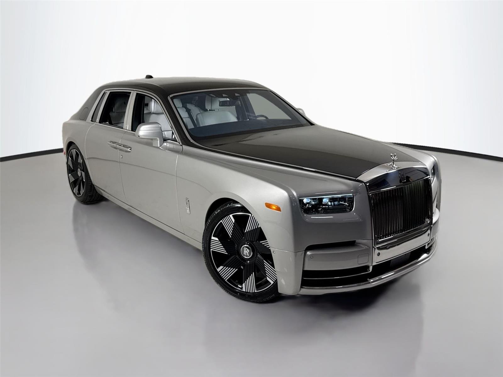 Used 2023  Rolls-Royce  image 61