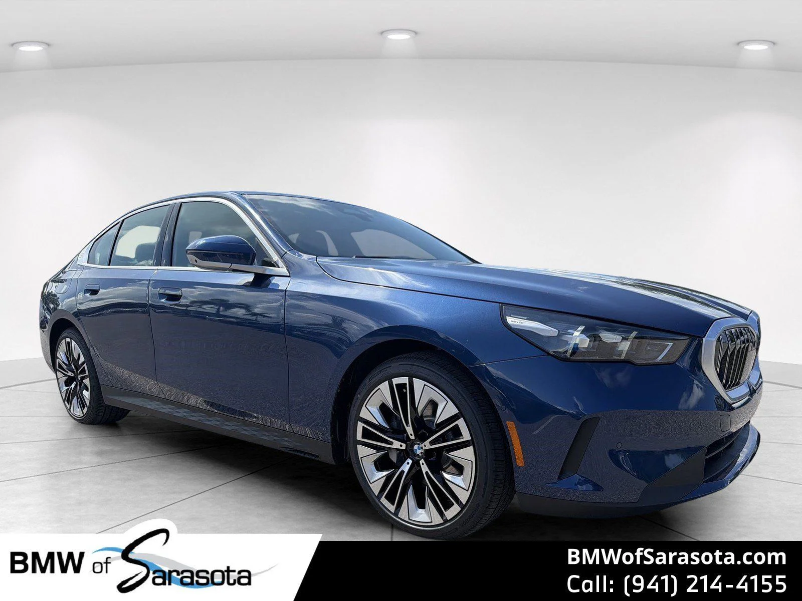 New 2027 Phytonic Blue Metallic BMW 530i image 1