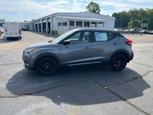 Used 2020 Gray Nissan SR image 33