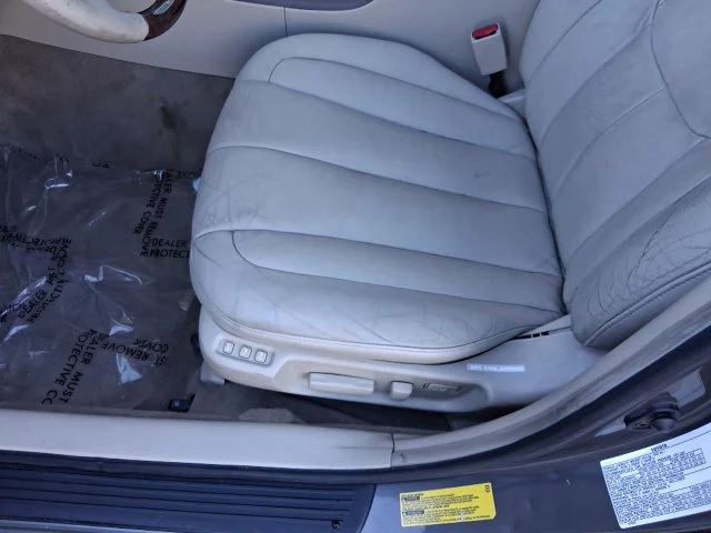 Used 2003  Toyota XLS image 11