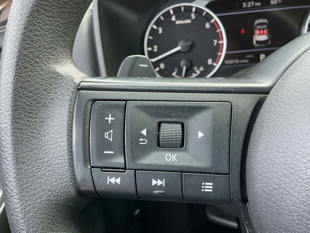 Used 2023 Gray Nissan S image 29