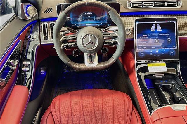 New 2026 MANUFAKTUR Moonlight White Magno Mercedes-Benz AMG® S 63 E image 50