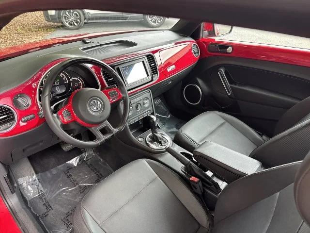 Used 2013 Red Volkswagen 2.5L image 15